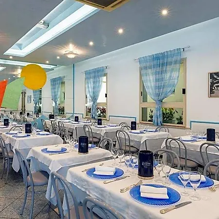 Hotel Caprice B&brunch - In Centro A Riccione